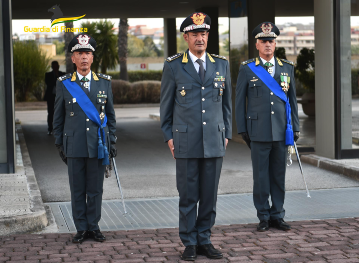 Il Generale Lainati Nuovo Comandante Della Legione Allievi Bari Della